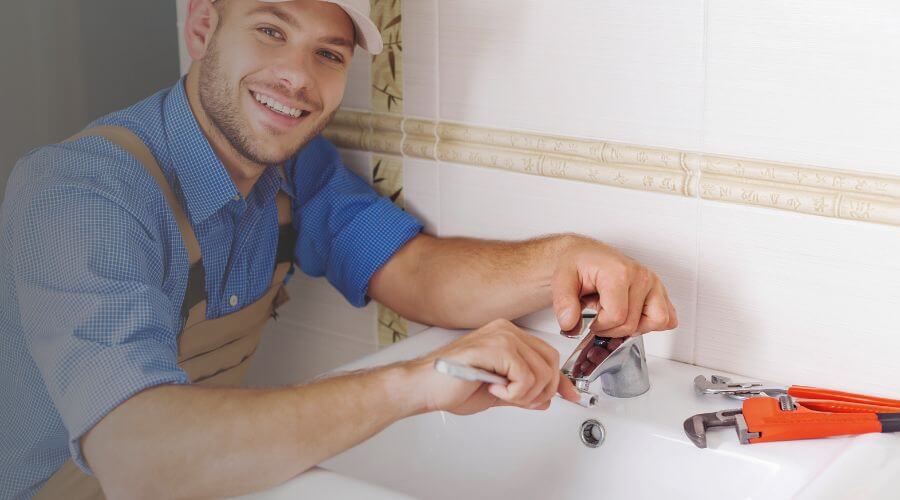 Expert burst pipe repair services in Alden, MI